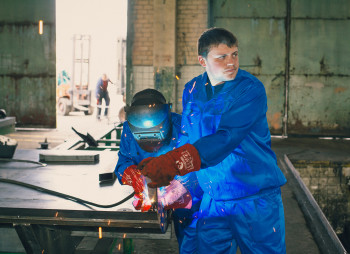 Крупный производитель коммунальной техники и крупногабаритных контейнеров